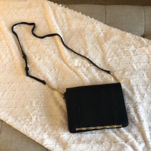 Crossbody bag